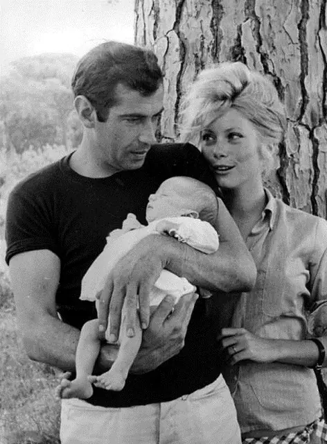 Bella de día y de noche, Catherine Deneuve