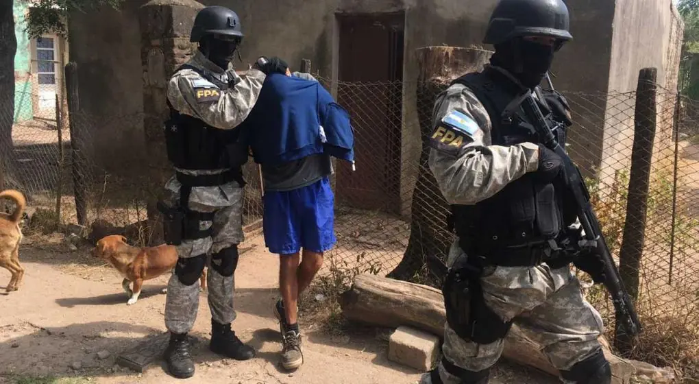 cordoba tenia en su patio una plantacion de marihuana rica