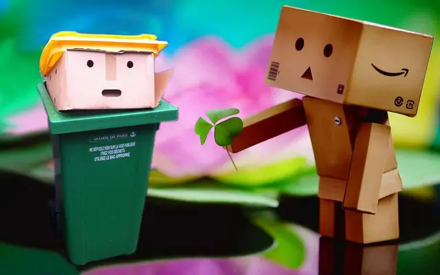 Alguien encontró un basurero igualito a Trump