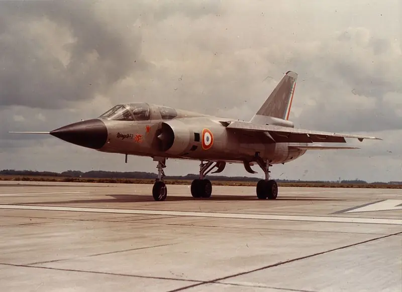 Mirage F-1 - Espejismo en el cielo
