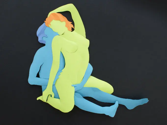 Posiciones que pueden lastimar a tu pareja Posiciones que pueden lastimar a tu pareja