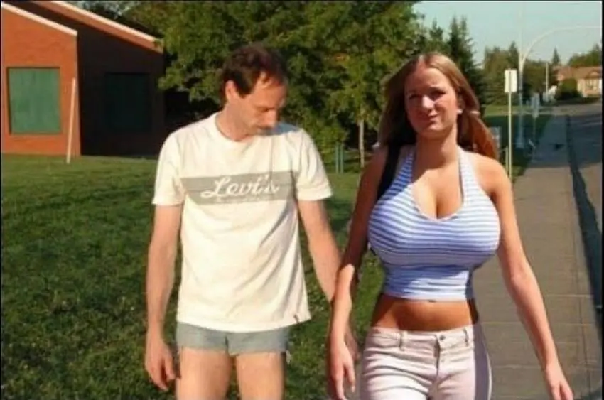 Porque a los hombres nos gustan los pechos de las mujeres