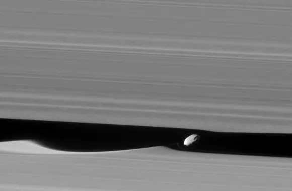 El espectáculo de los anillos de Saturno