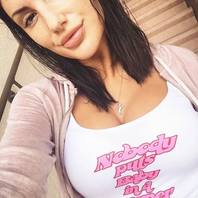 August Ames ex instructora de yoga y zumba a PornoStar
