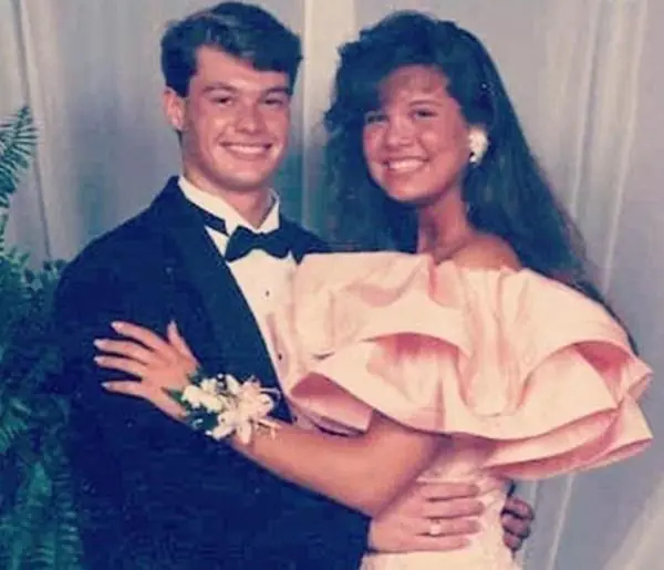 Así lucían estos famosos y famosas el día de su graduacion