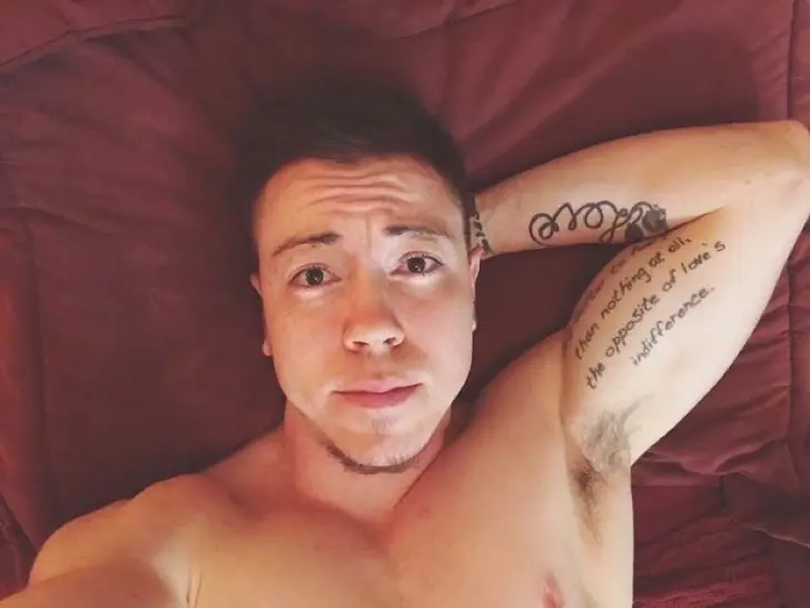 Hombre transgénero se transforma en físicoculturista