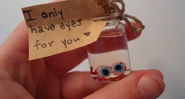 Los 30 peores regalos que han dado en el Día de San Valentín