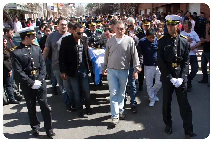 Colección: casos de asesinados mediáticos. Vení a recordar