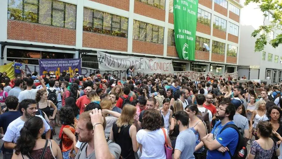 El Conicet decidió darles prioridad a los investigadores