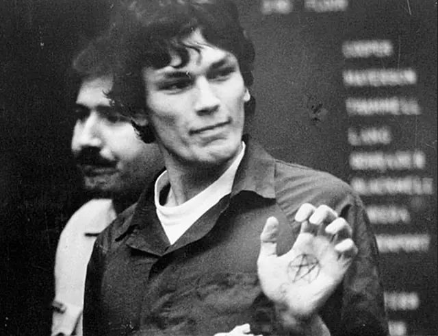 Asesinos seriales mas enfermitos