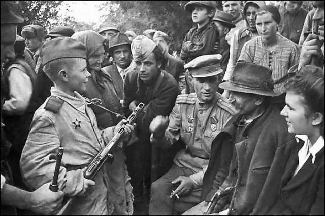 Los niños durante la segunda guerra mundial + info.