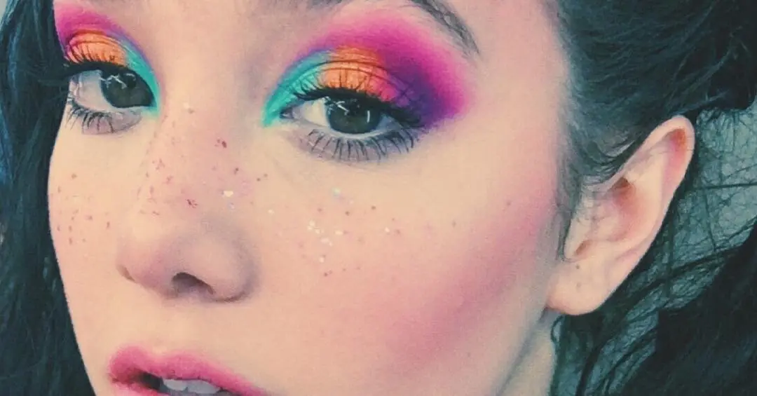 Ángela Torres: cambios de look “Miedo mortal”y nuevo video