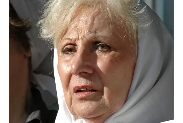 €$tela de Carlotto defendía a Milani en 2013, mirá