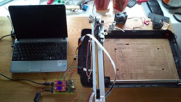 Hacer una maquina de grabado laser a partir de un escáner
