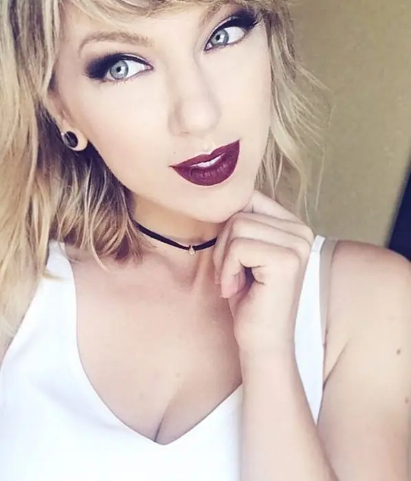 Se llama April Gloria y es la doble exacta de Taylor Swift Se llama April Gloria y es la doble exacta de Taylor Swift