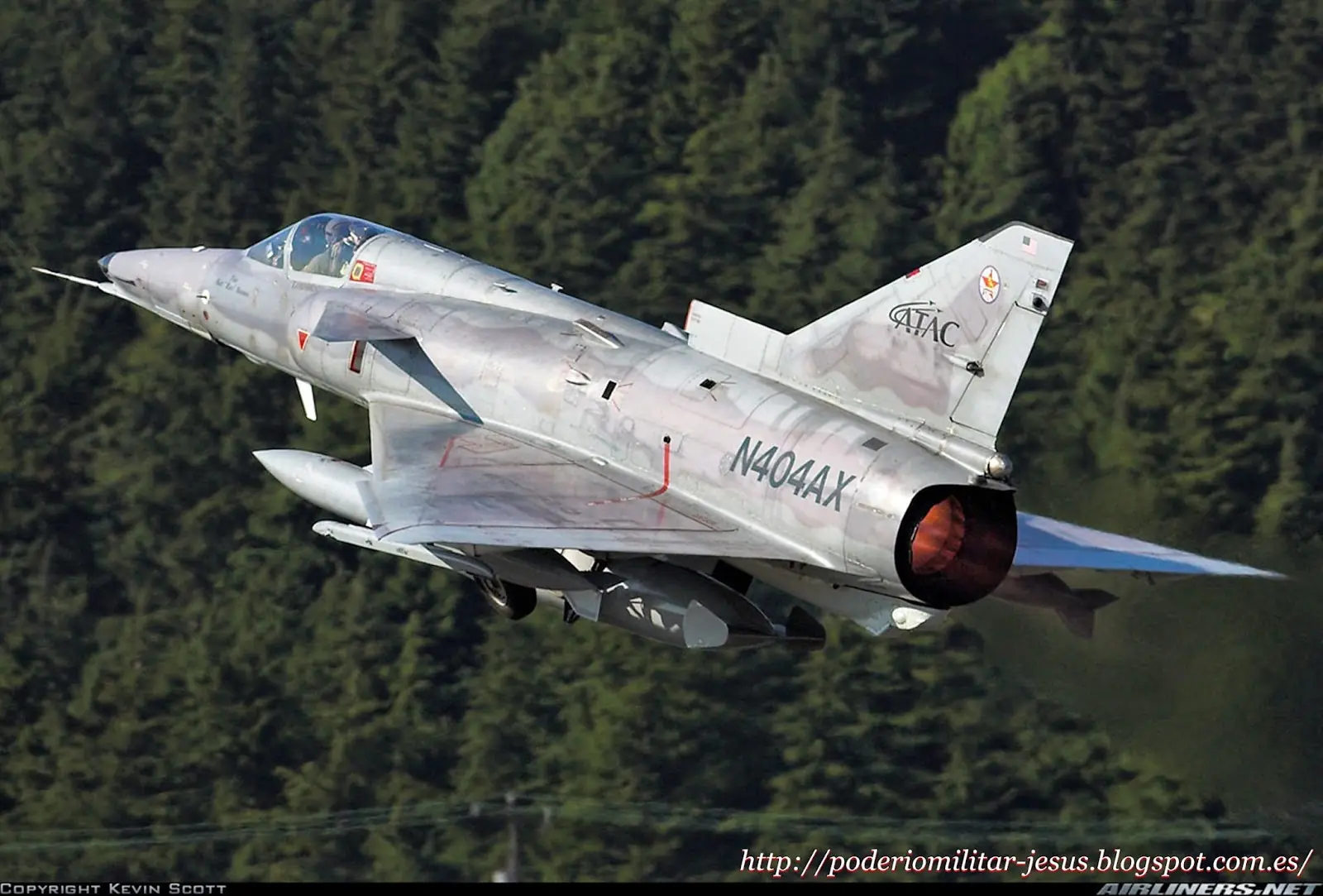 Vuelve el humo del IAI Kfir.