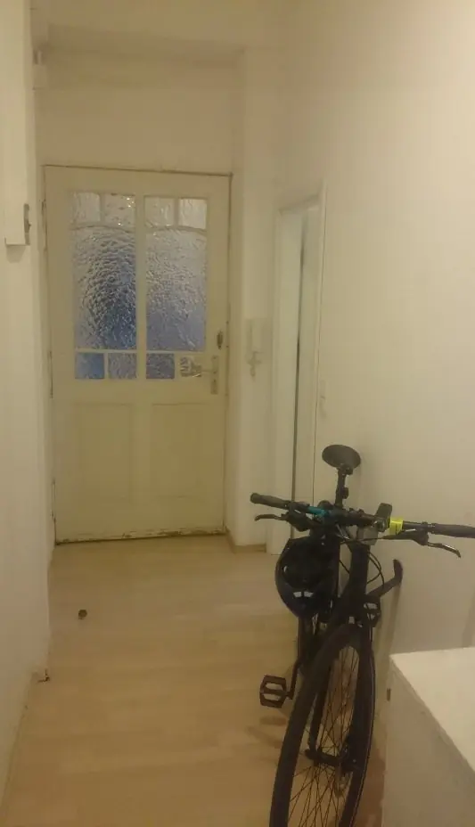 Estantería para colgar bici en pared