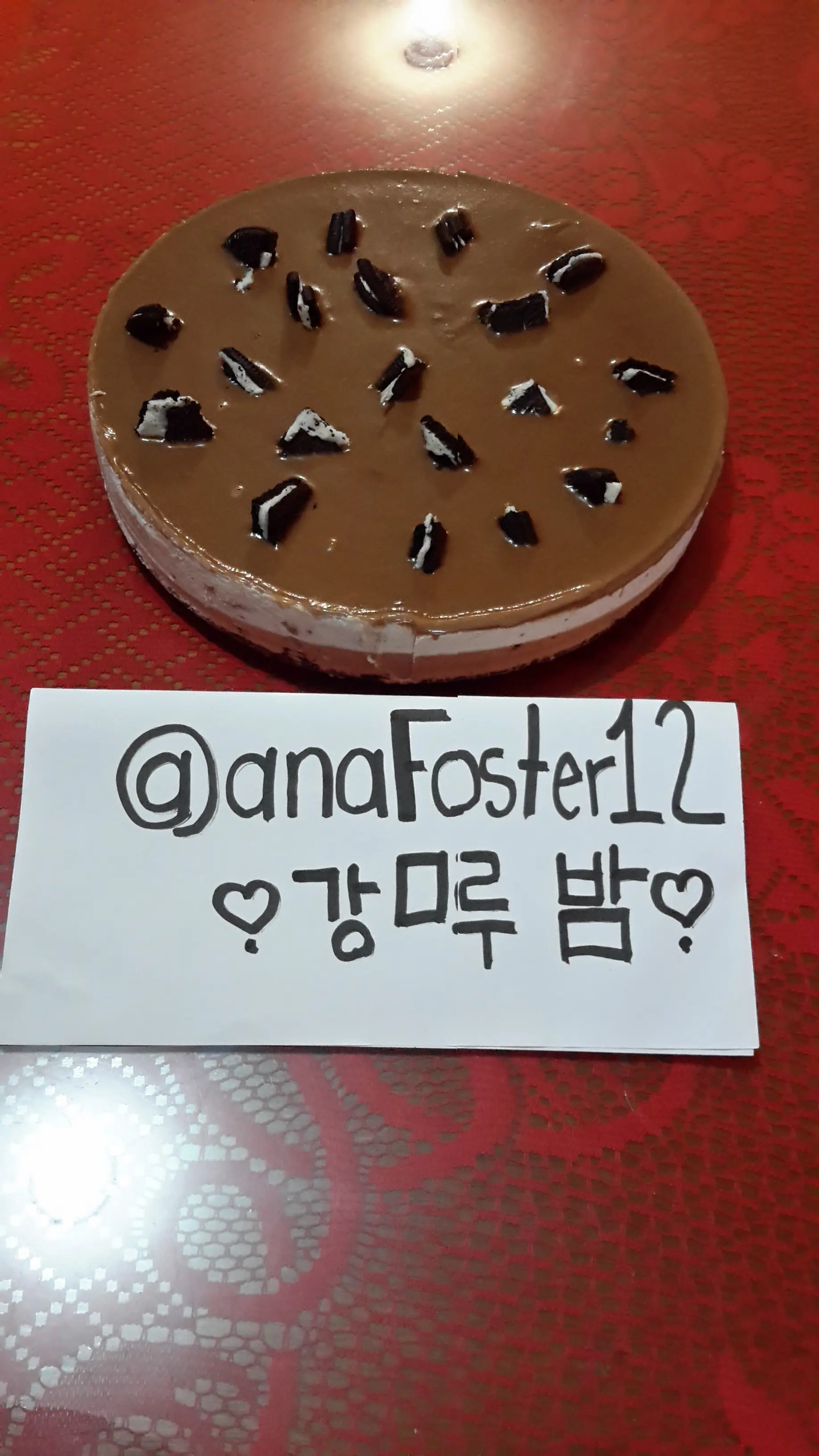 una torta de oreo