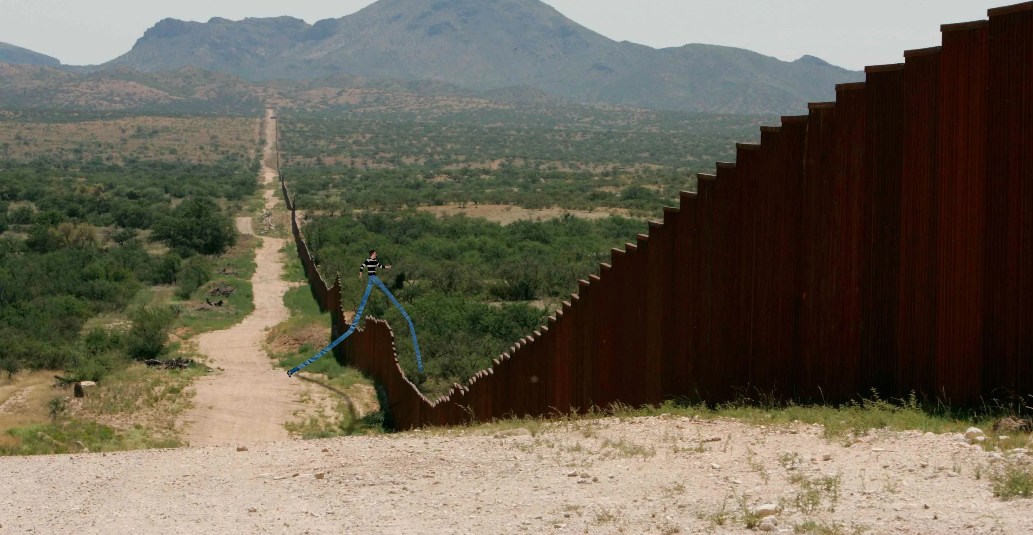 Mexicanos Desarrollan piernas para saltar muro