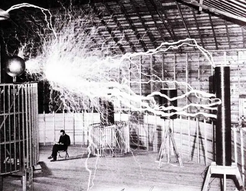 como murio nikola tesla