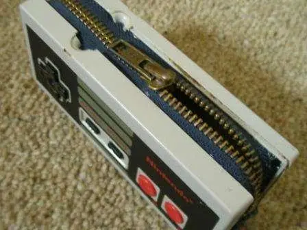 Cómo hacer un monedero con un control de Nintendo