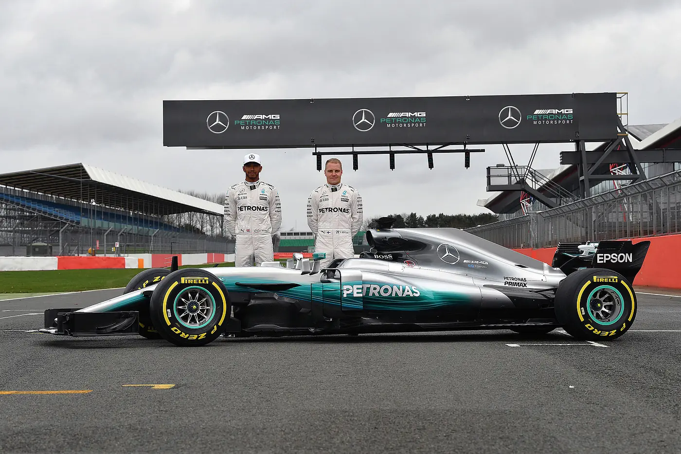 W08