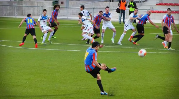 ¿Se puede derribar una avioneta de un pelotazo?