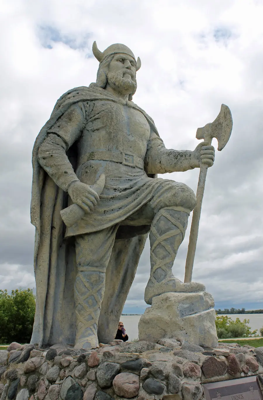 Leif Erikson, el primero en llegar a America Leif Erikson, el primero en llegar a America