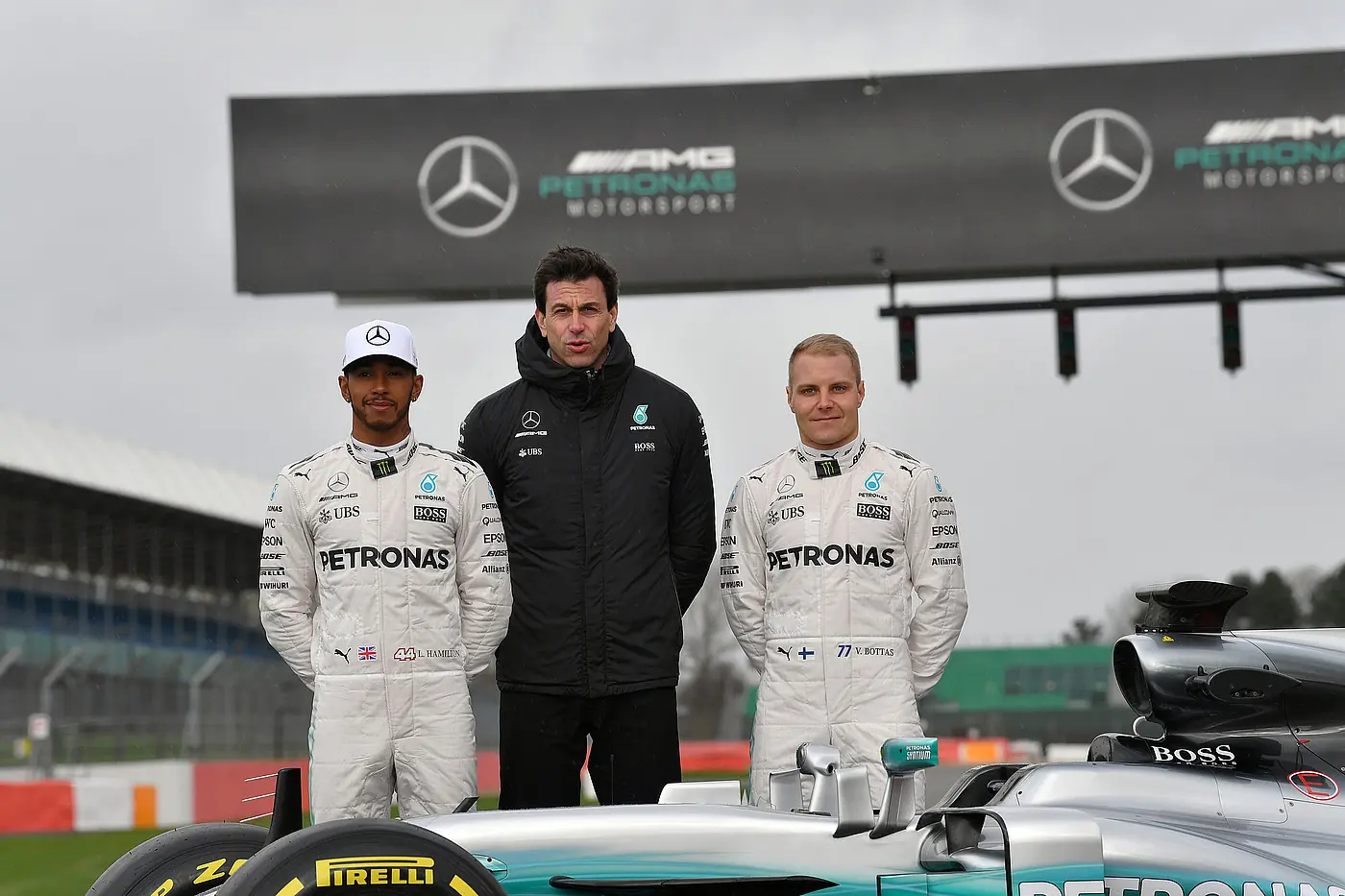 W08