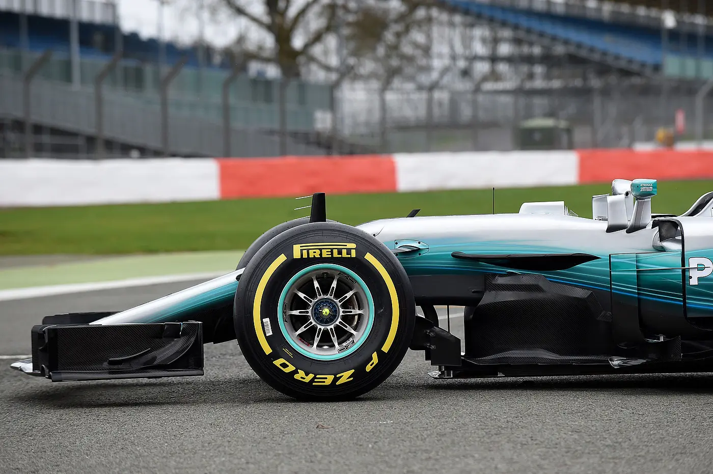 W08