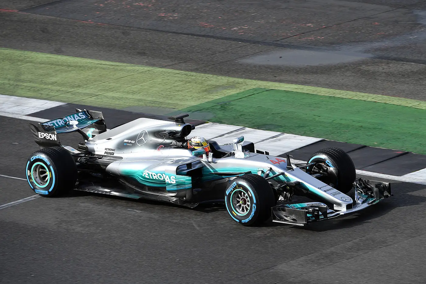 Presentación del Mercedes 2017: W08