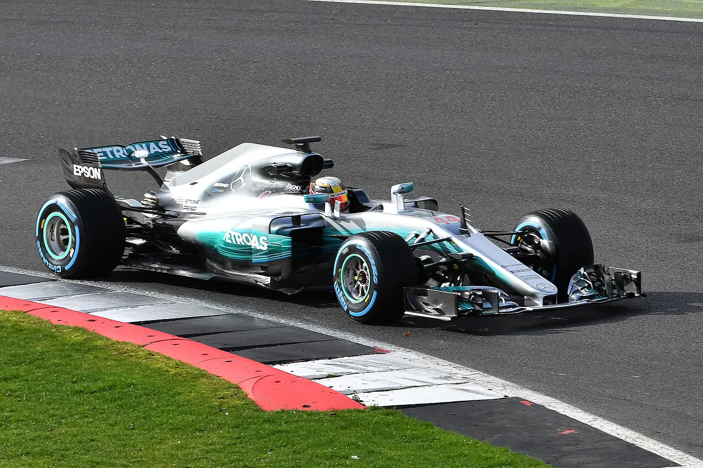 Presentación del Mercedes 2017: W08