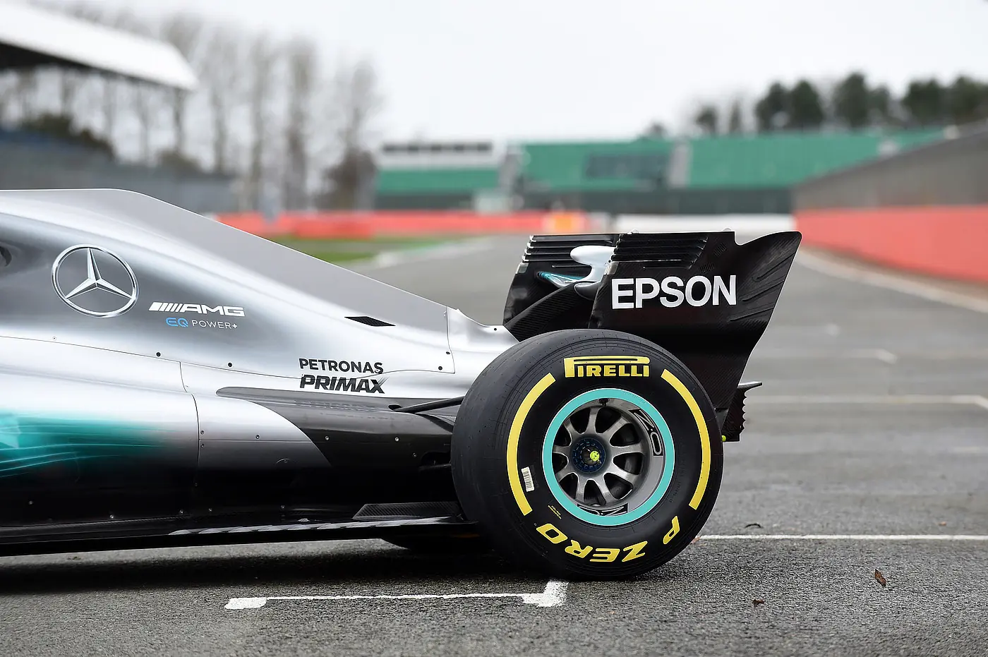 W08