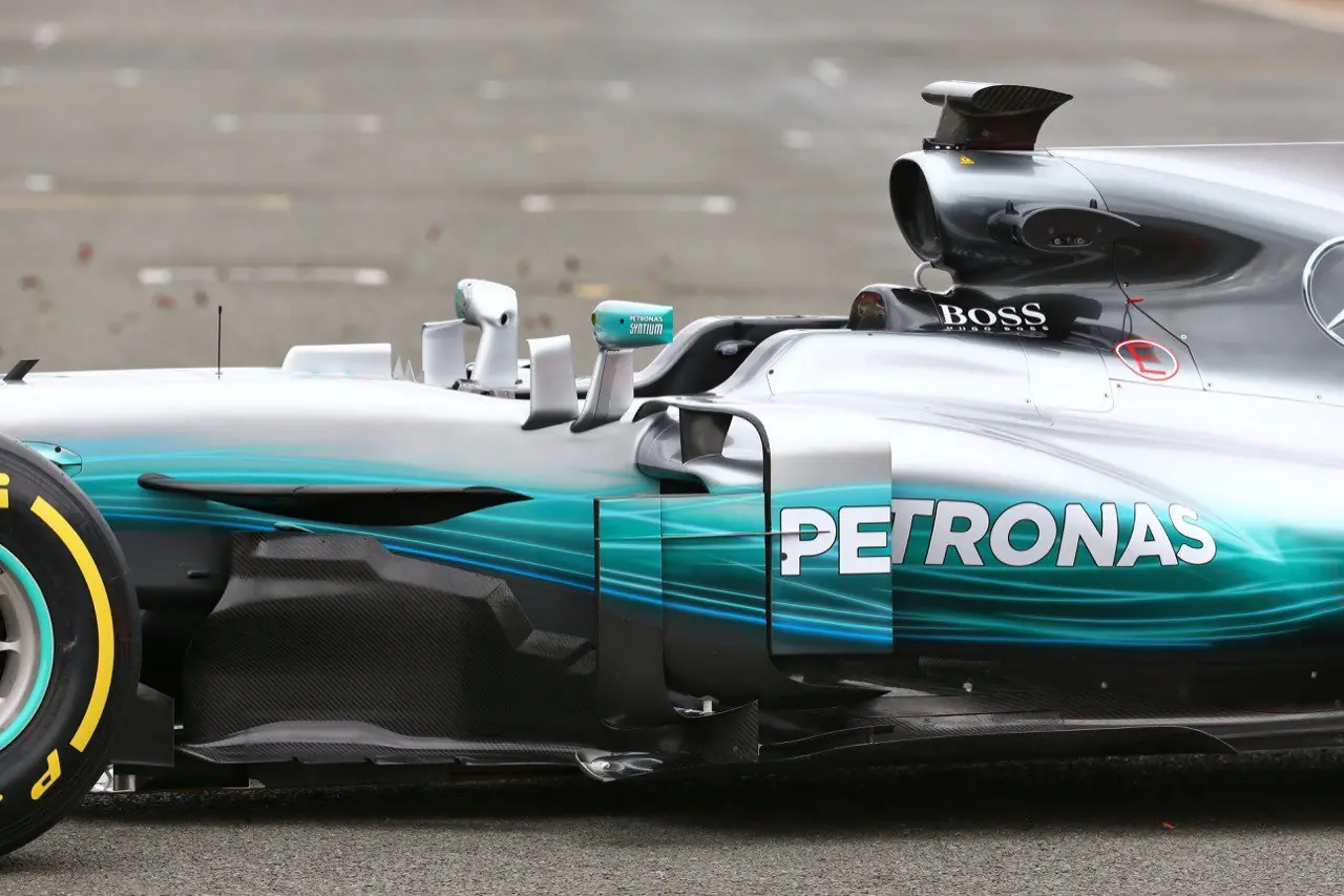 W08