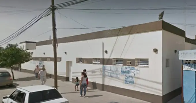 Filman a fantasma abriendo un portón en hospital tucumano