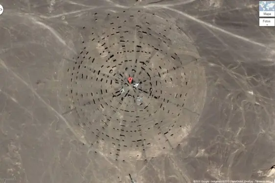 Google Earth detecta siluetas en un desierto de China