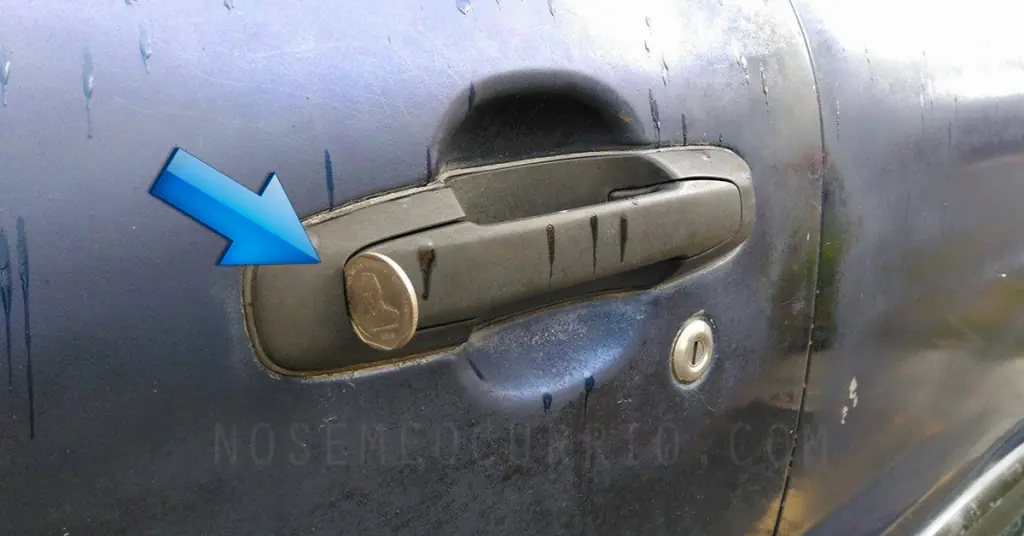 Si Ves Una Moneda En Tu Auto No Entres!