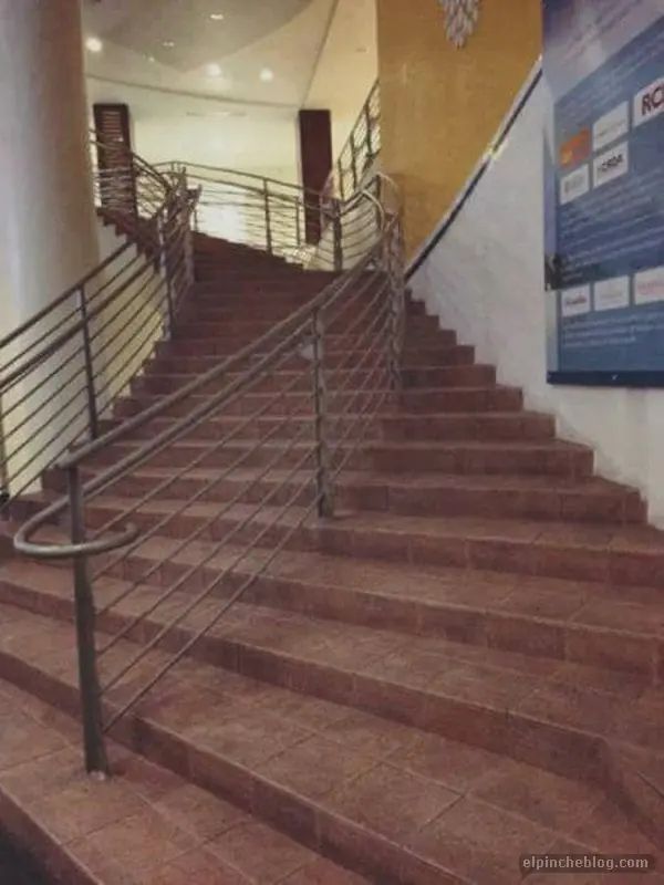 Cuando los ingenieros van a trabajar hasta el cul…