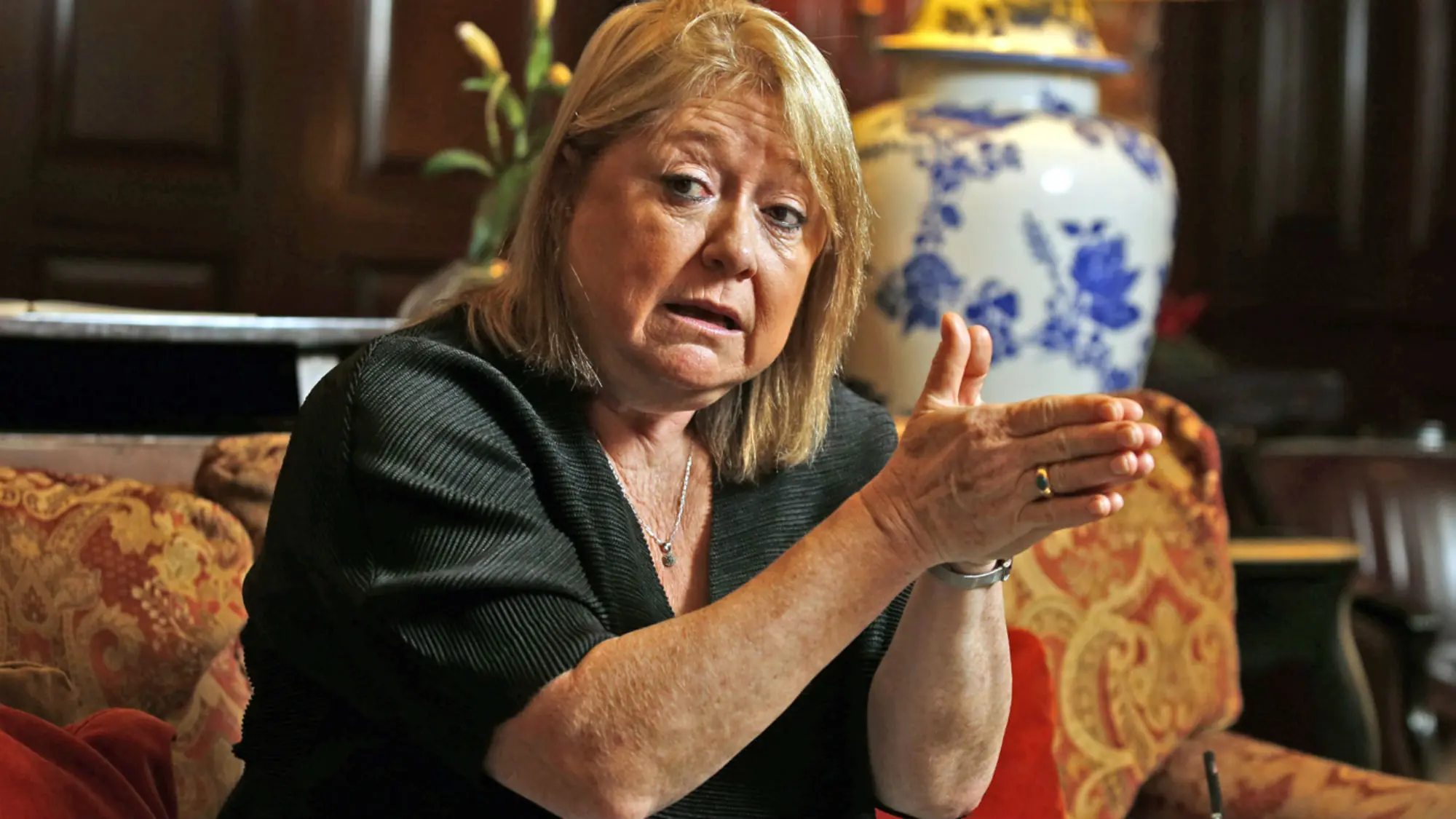 La gorda quiere tirar la chancleta...