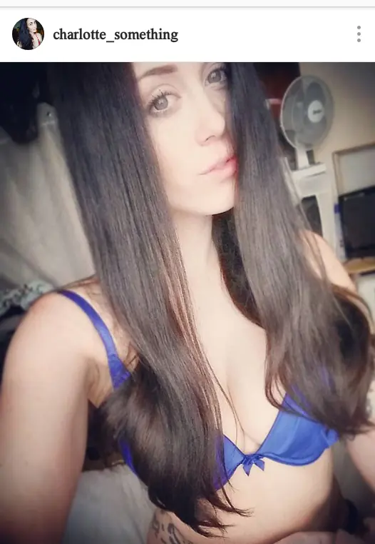 Suicide Girls en Instagram: Charlotte