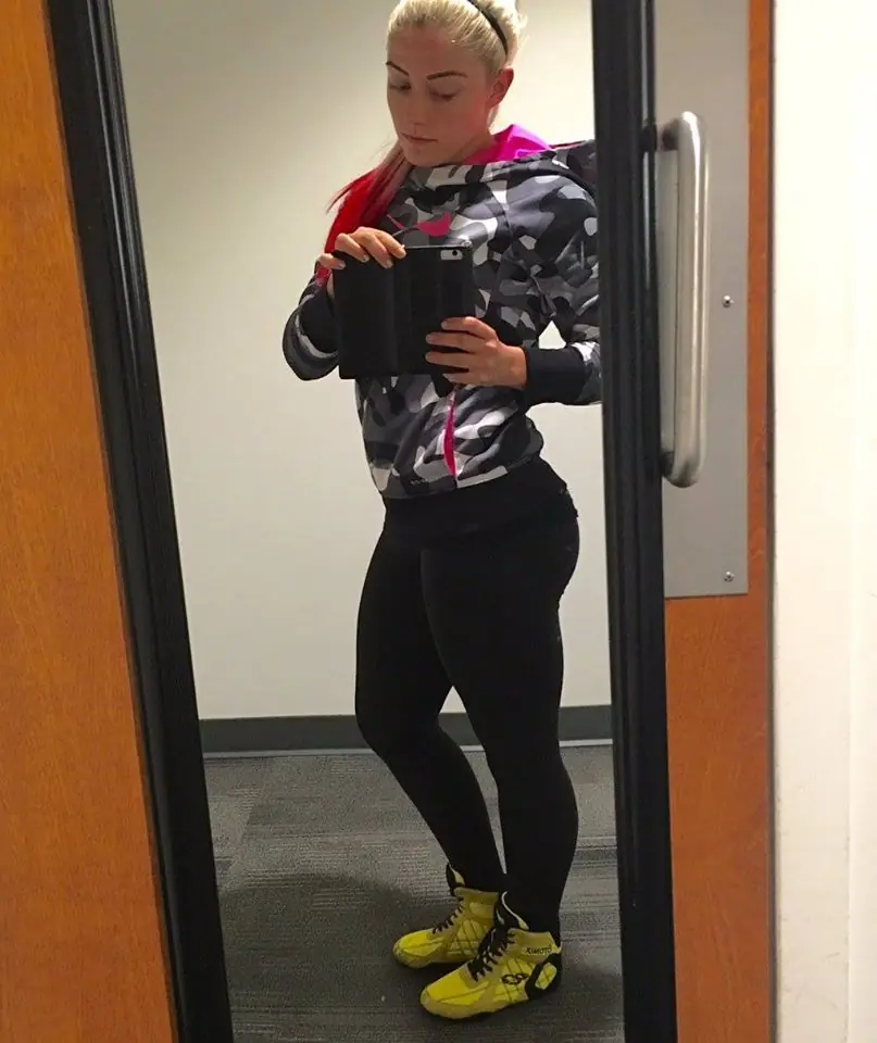 Te presento a Alexa Bliss papu (si te gusto deja puntos)