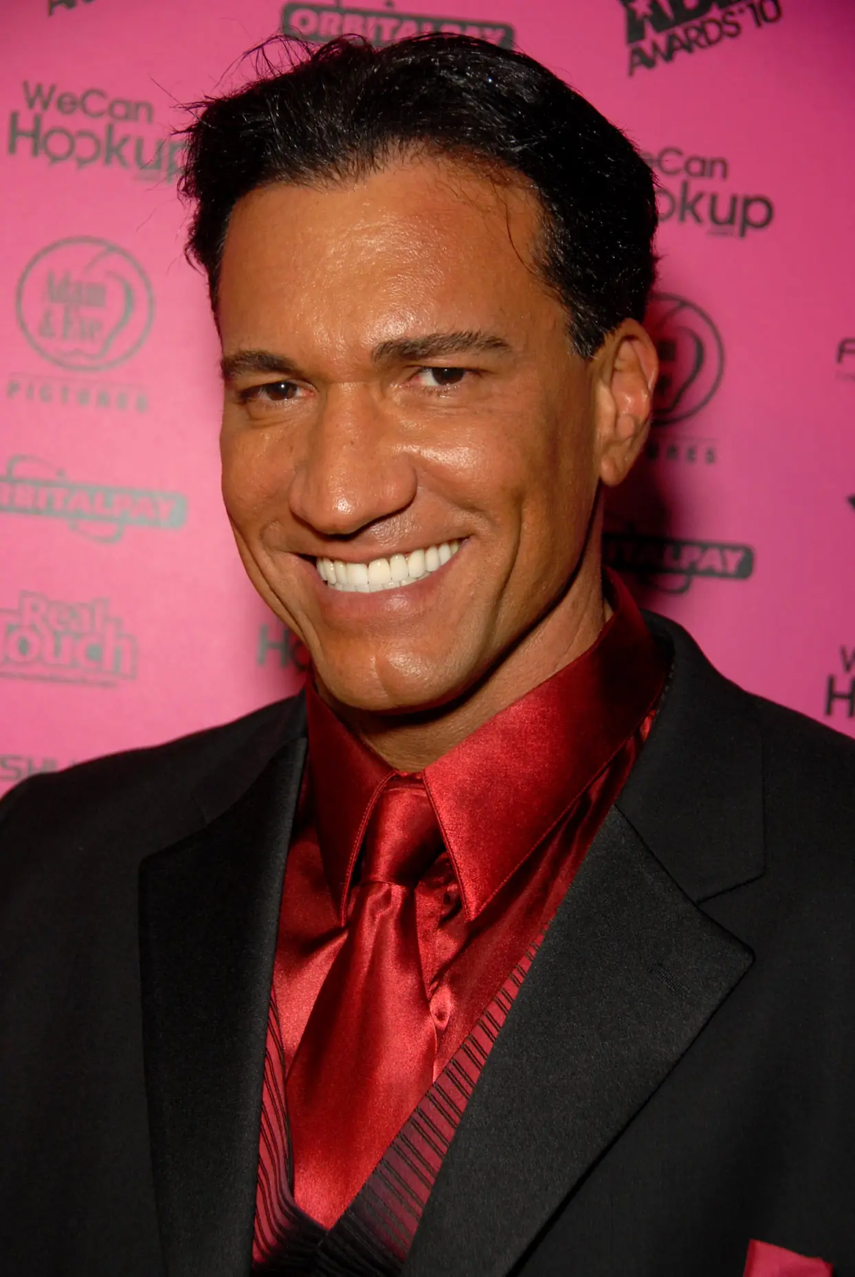 Marco banderas yo te banco fiera