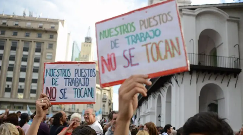 Cierre de fábricas, despidos por importaciones