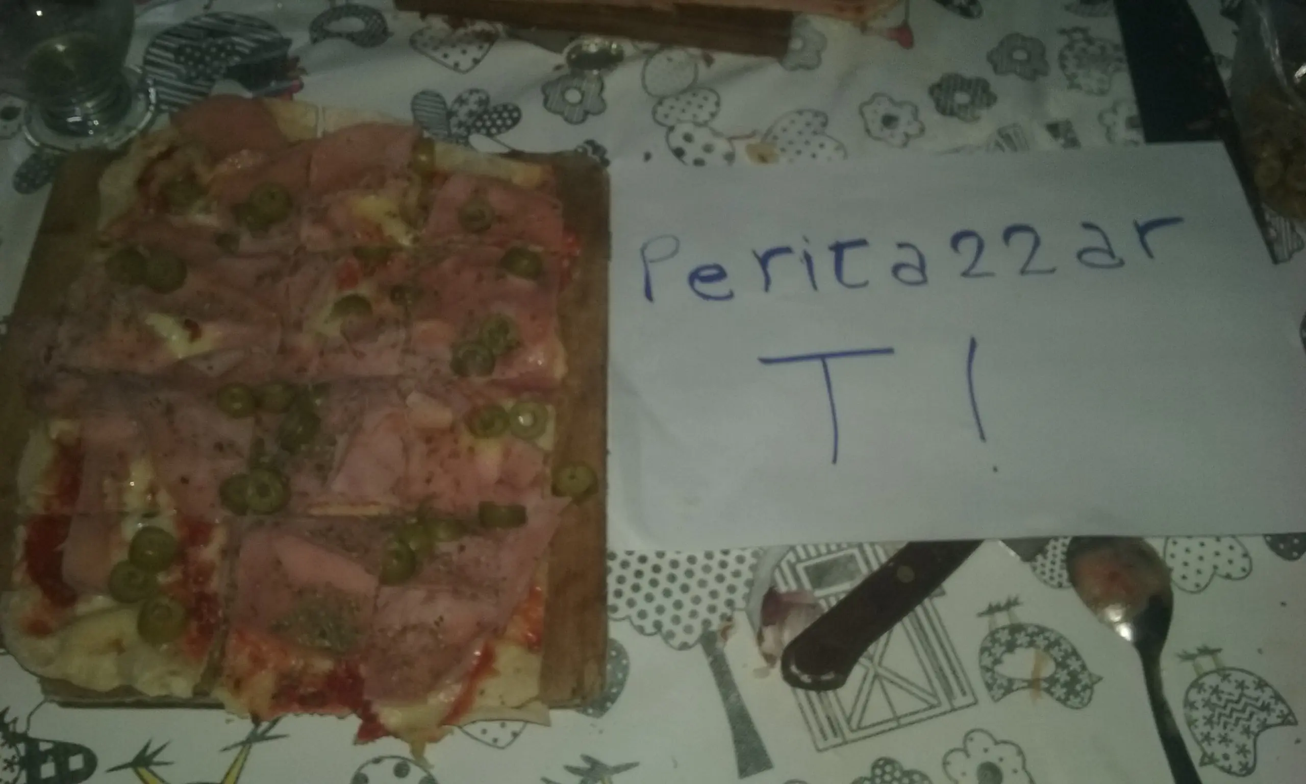 Sabado a la noche, pizza a la parrilla! (certificada) Sabado a la noche, pizza a la parrilla! (certificada)