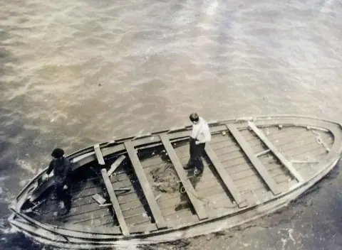 el ultimo bote del titanic el ultimo bote del titanic