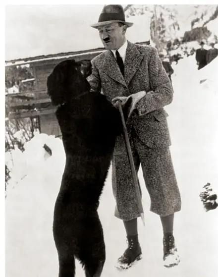 Hitler y su amor incondicional por los animales