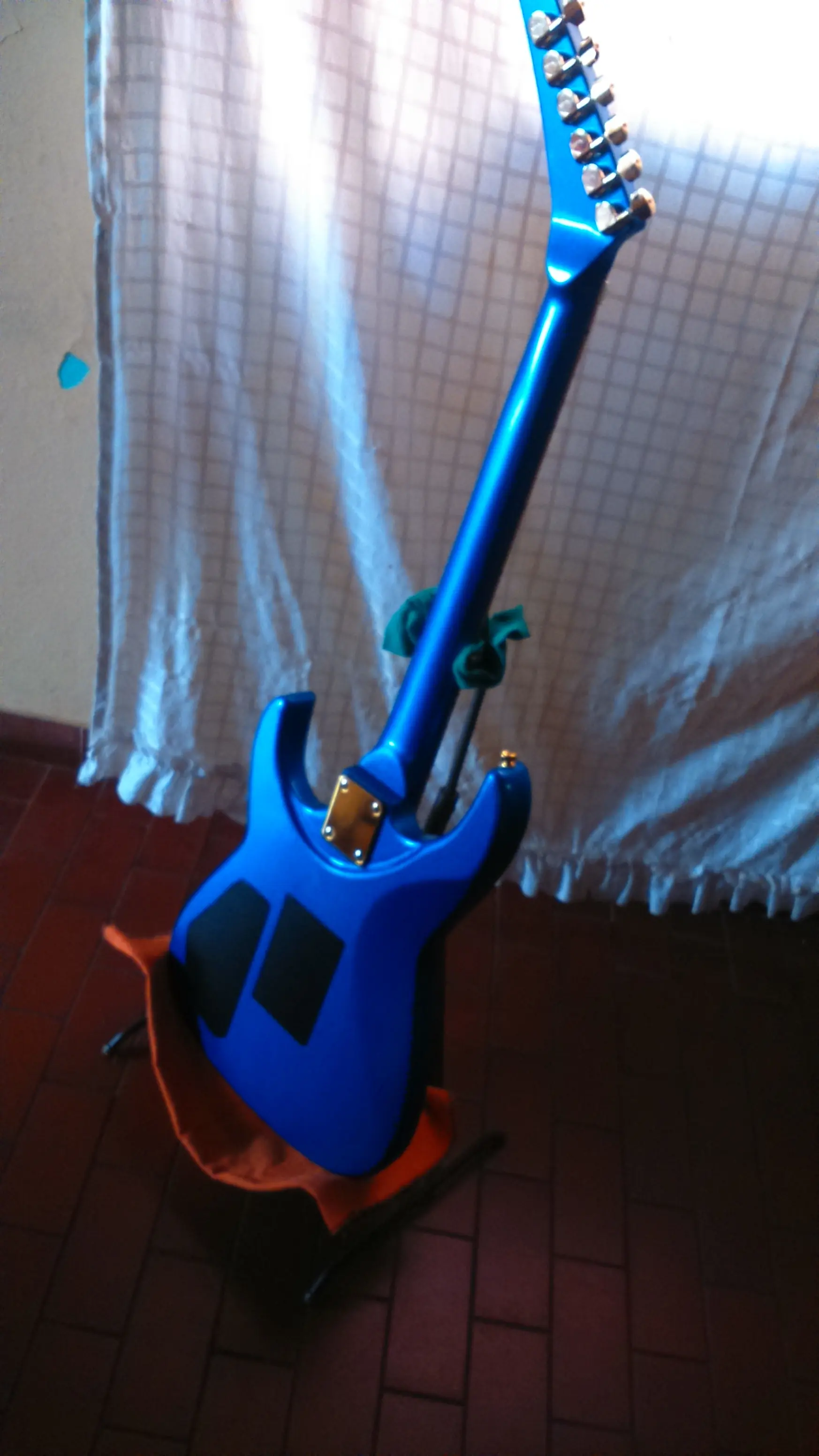 Guitarra terminada