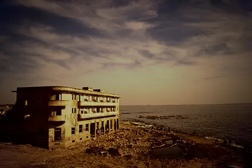 Hotel Viena, Un misterio frente al mar