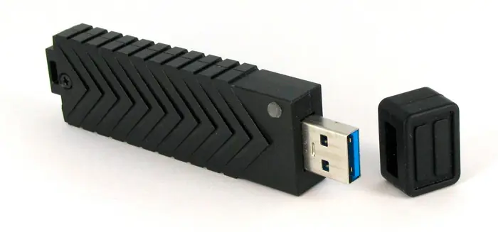 Pendrive USB que alcanza los 455 MB/s de velocidad