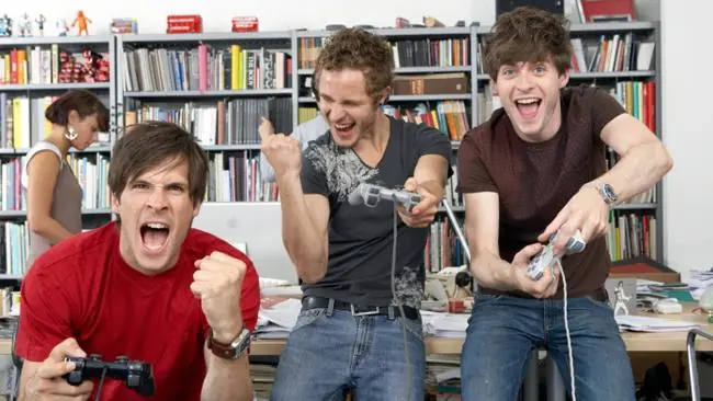 Comprobado: La felicidad del hombre está en los videojuegos